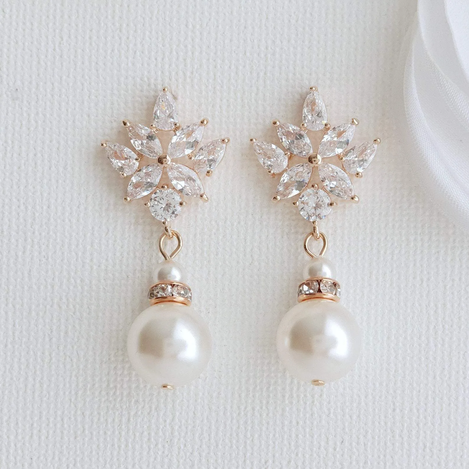 Bridal Drop Earrings Gold With Round Pearls- Rosa