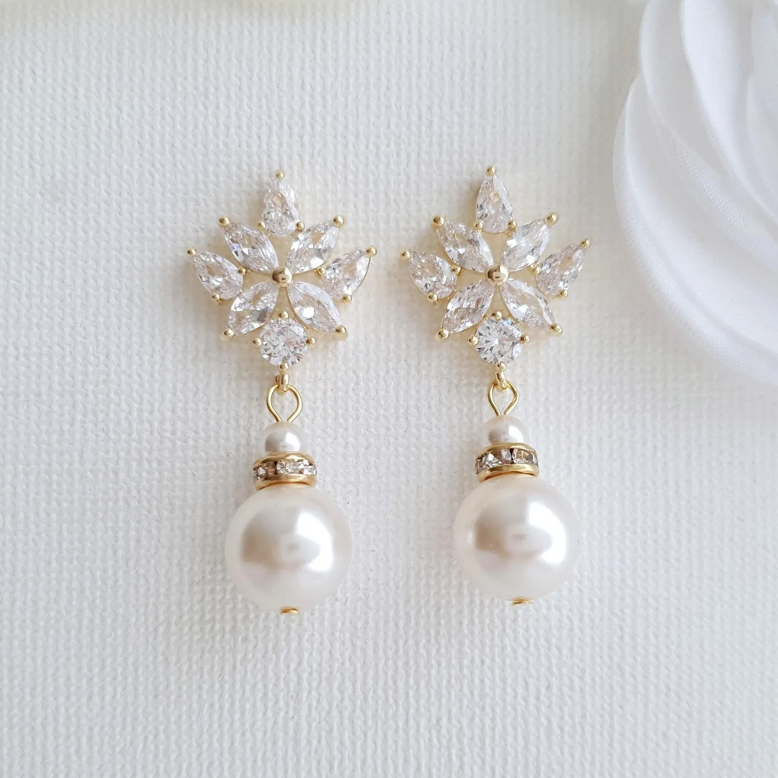 Bridal Drop Earrings Gold With Round Pearls- Rosa