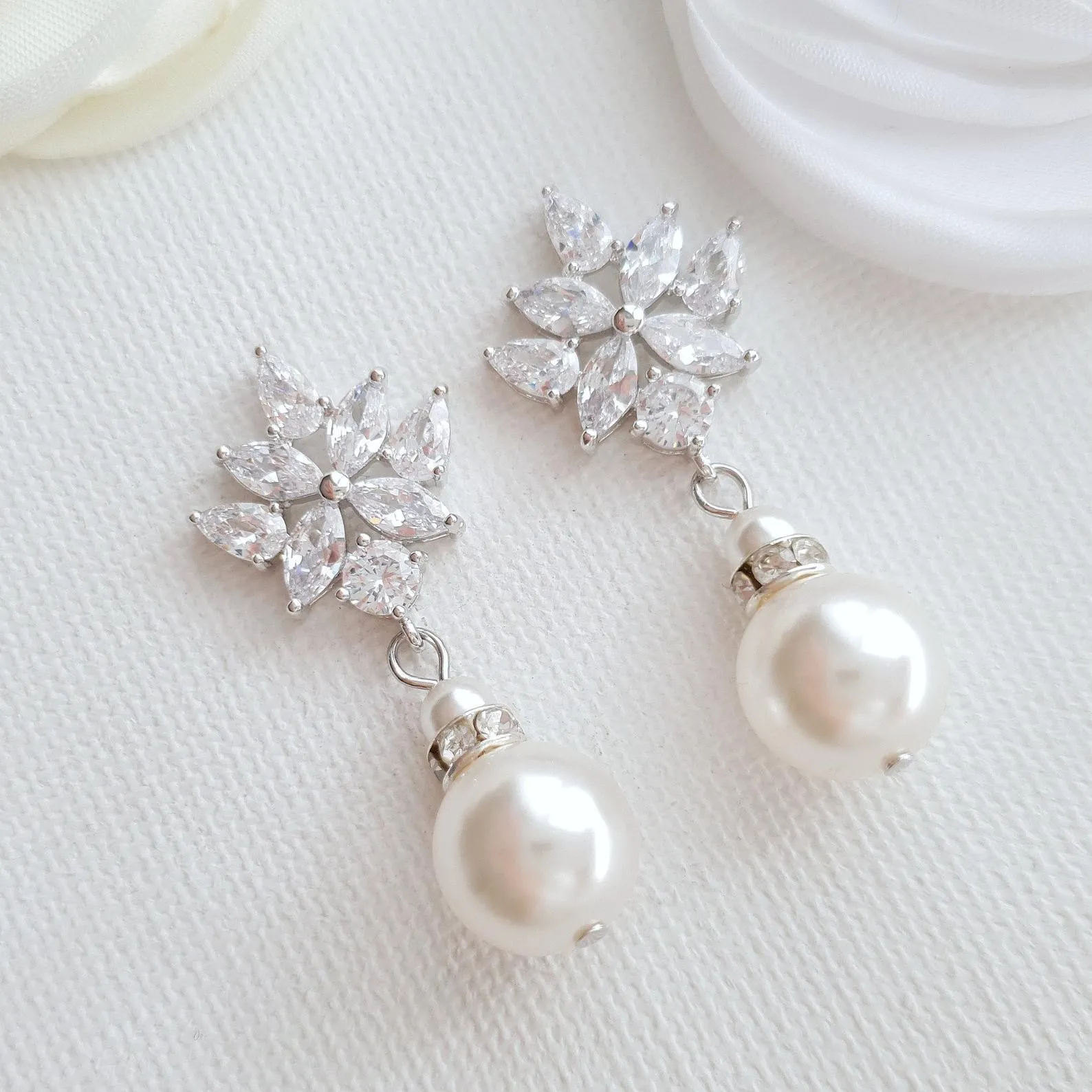 Bridal Drop Earrings Gold With Round Pearls- Rosa