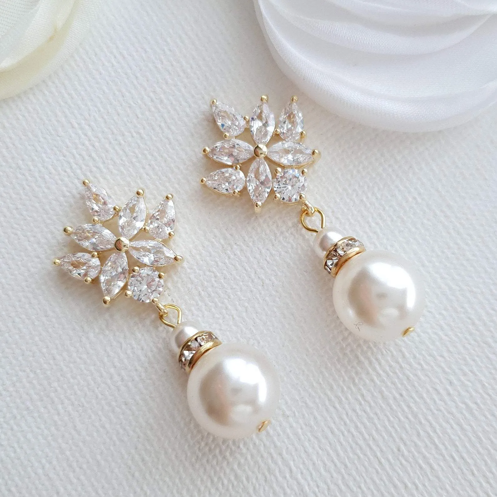 Bridal Drop Earrings Gold With Round Pearls- Rosa