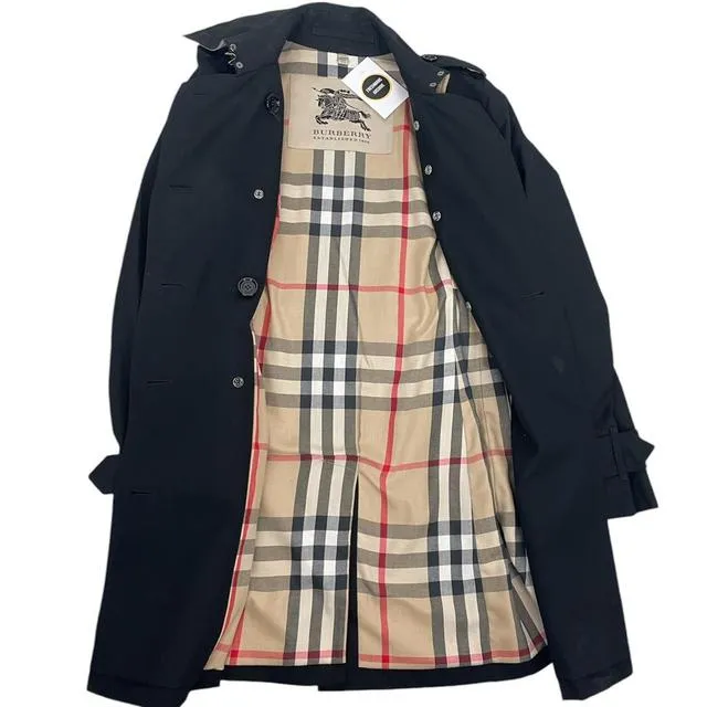 Burberry London Trench Coat Medium