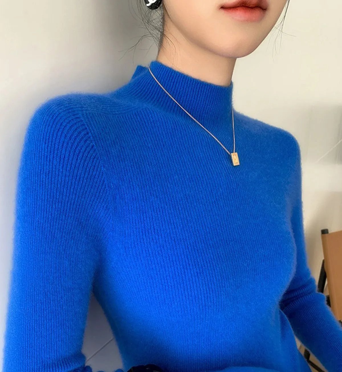 Cozy Seamless Turtleneck Thick Alashan Cashmere Sweater