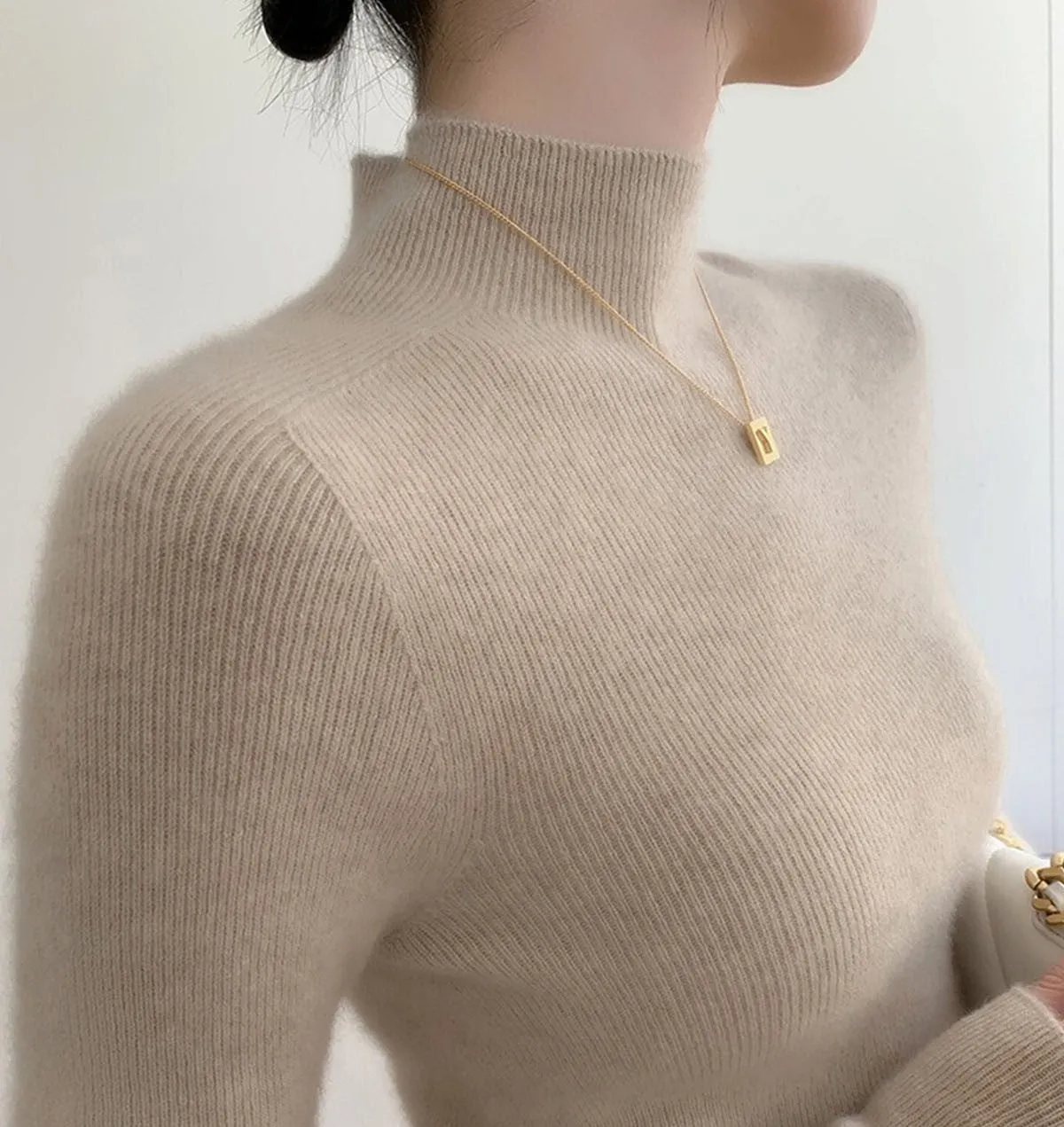 Cozy Seamless Turtleneck Thick Alashan Cashmere Sweater