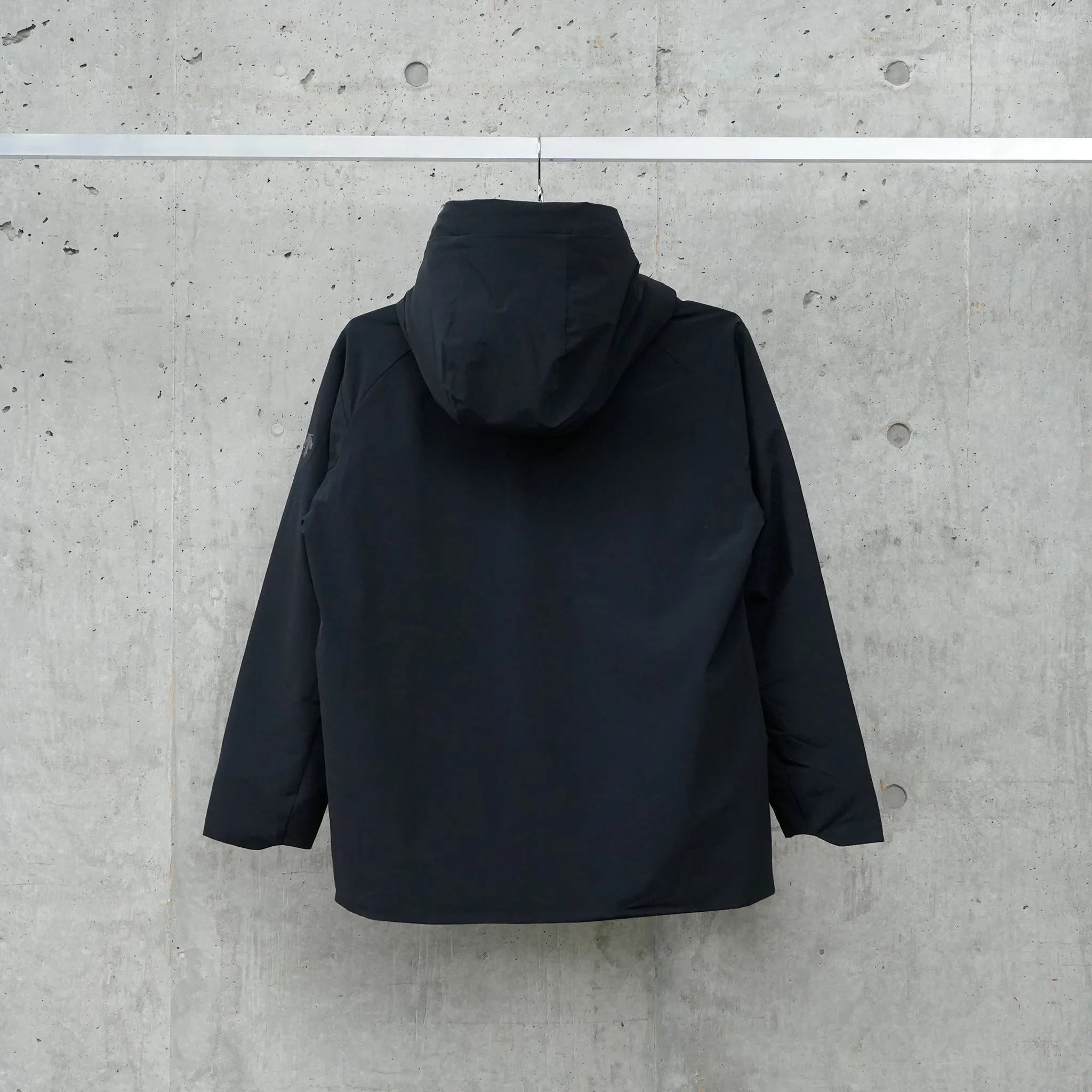 INSULATED ACTIVE JACKET / BK00