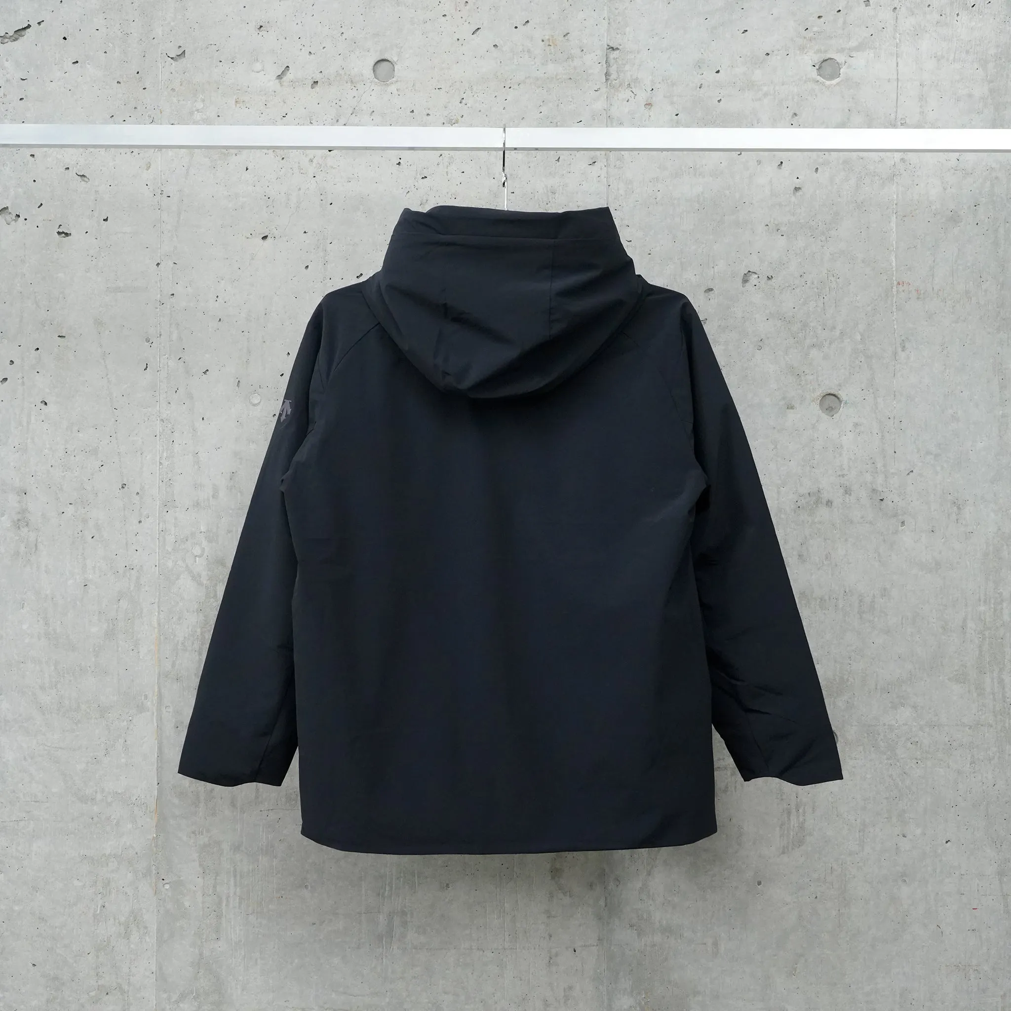 INSULATED ACTIVE JACKET / BK00